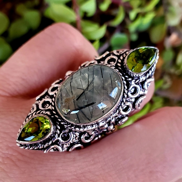 New Moss Prehnite & Peridot 925 Silver Statement Ring. - Picture 9 of 16